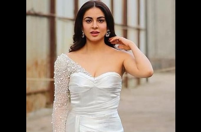 Kundali Bhagya’s Shraddha Arya gives a glimpse of her beautiful home while she is seen lazing around