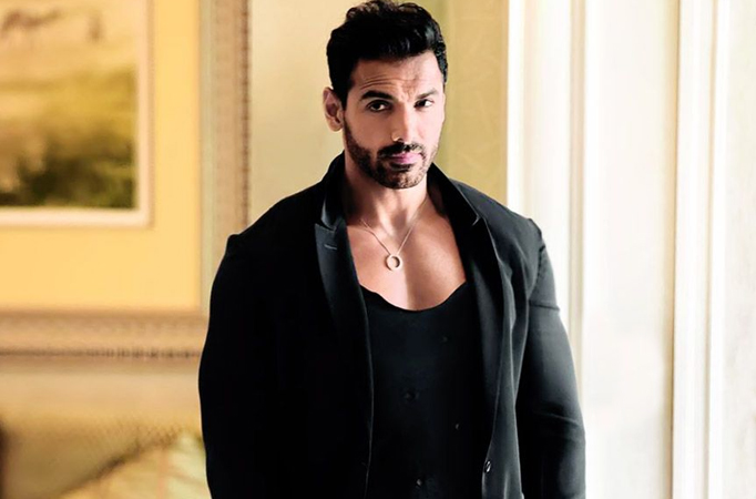 Check out the sizzling hot pictures of Bollywood hunk John Abraham