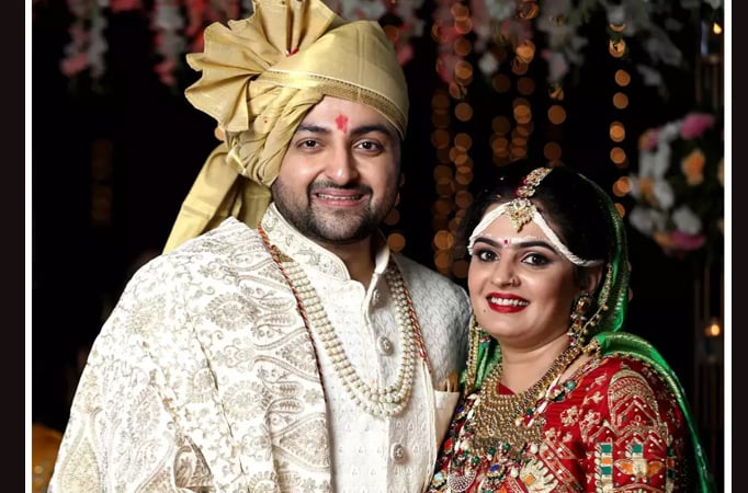 Hamari Devrani’s Krishna Gokani ties the knot with Bhakharwadi’s Khanjan Thumbar