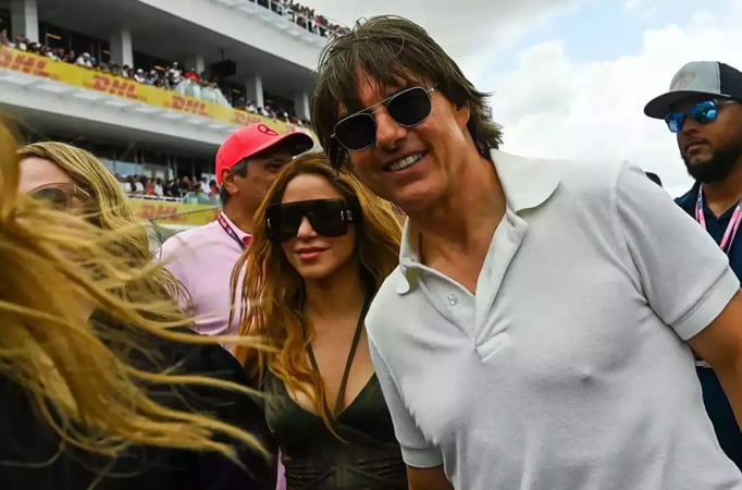 Tom Cruise, Shakira