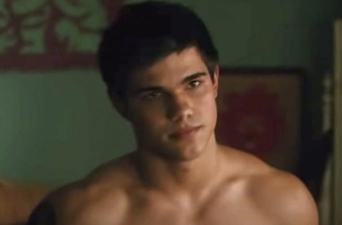 Taylor Lautner urges Netizens 'to be nice' after they said he'd 'aged like a raisin'