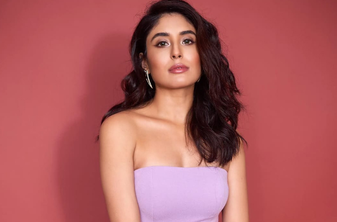 Kritika Kamra to star opposite Pratik Gandhi in the upcoming show 'For Your Eyes Only' for Netflix