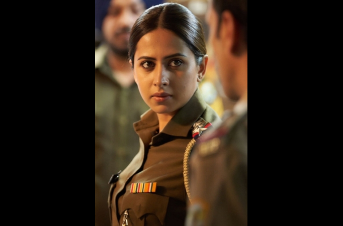 Sargun Mehta heaps praise on Akshay Kumar, says he gives free hand to explore, experiment