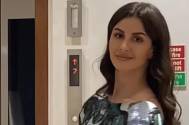 “Itni Choti dress pehente kyu ho jab neche pull karna pade” Netizens trolls Giorgia Andriani on her recent dressing 