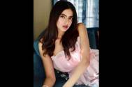 Kashika Kapoor makes her B'wood debut with Pradip Khairwar's rom-com