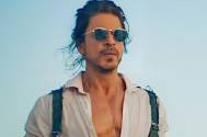 SRK urges toSRK urges to fight piracy, asks everyone to watch 'Pathaa fight piracy, asks everyone to watch 'Pathaan' in theatres