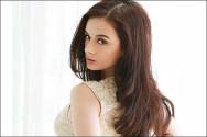 Evelyn Sharma 