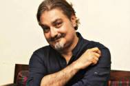 Vinay Pathak  