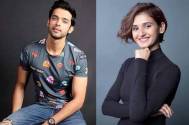 Parth Samthaan and Shakti Mohan behave like a 'BANDSTAND COUPLE'... 