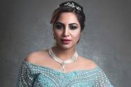 Arshi Khan shakes a leg on Munna Badnam Hua