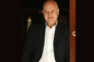 Anupam Kher has a candid talk with his mother on motivational chat show