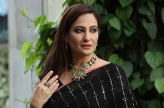Rakshanda Khan opens up about her losing out on good roles, says, “Competition is great as long as it’s healthy”