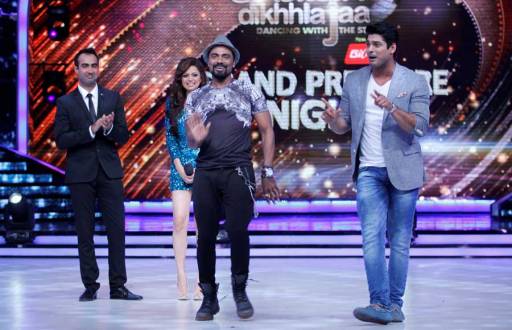  Sidharth Shukla with Remo