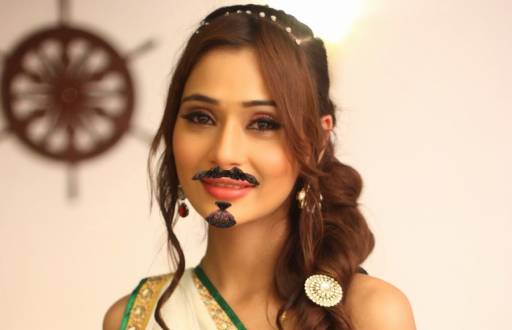 Sara Khan