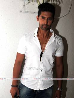 Ravi Dubey