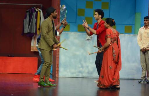 Remo playing dandiya with Raghav and Dharmesh