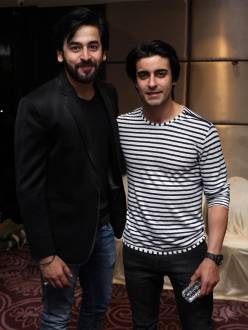  Shashank Vyas and Gautam Rode