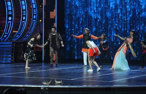 Alia Bhatt on the set of Sony TV's Super Dancer