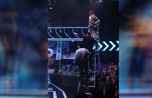 Siddharth Malhotra and Manoj Bajpai grace Sony TV's Super Dancer 