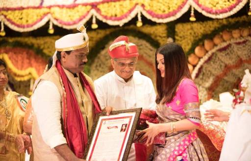 Aishwarya Rai felicitated with 'Woman of Substance' title