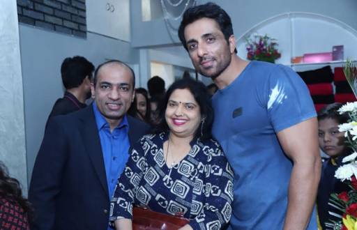 Celebs attend Lakme Salon launch 