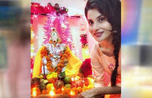 TV actors welcome bappa at home 