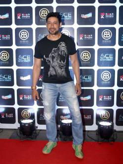 Popular TV celebs at the launch of a lounge 