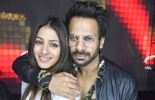 Karan Veer Mehra hosts a bash for Hott Studios