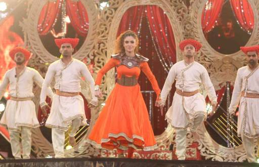 Manikarnika cast at Sa Re Ga Ma Pa Finale