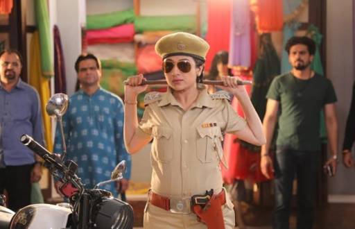 Paridhi Sharma rocks the look of a cop in Patiala Babes 