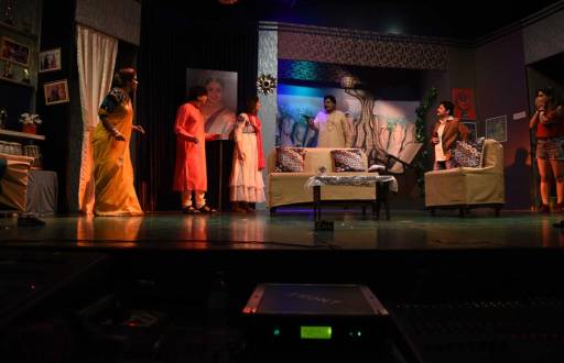 DS Pahwa’s Kuchh Meetha Ho Jaye receives a standing ovation