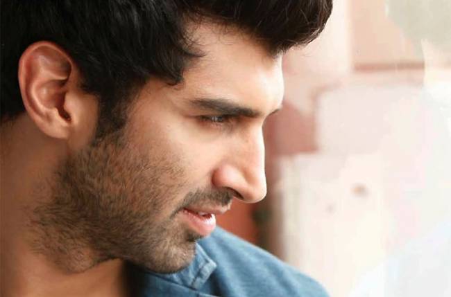 aditya roy kapoor aashiqui 2