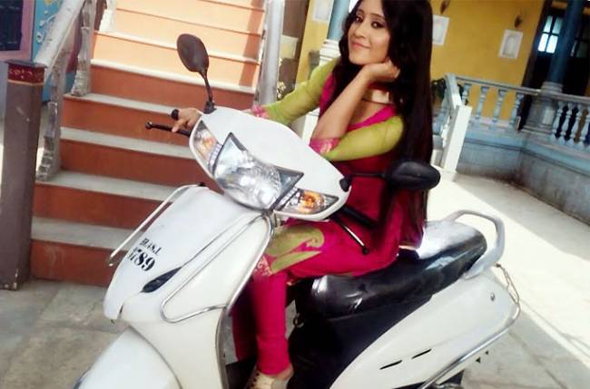 girl in scooty