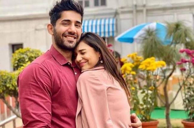 We are all hearts for Varun Sood and Divya Agarwal's latest picture