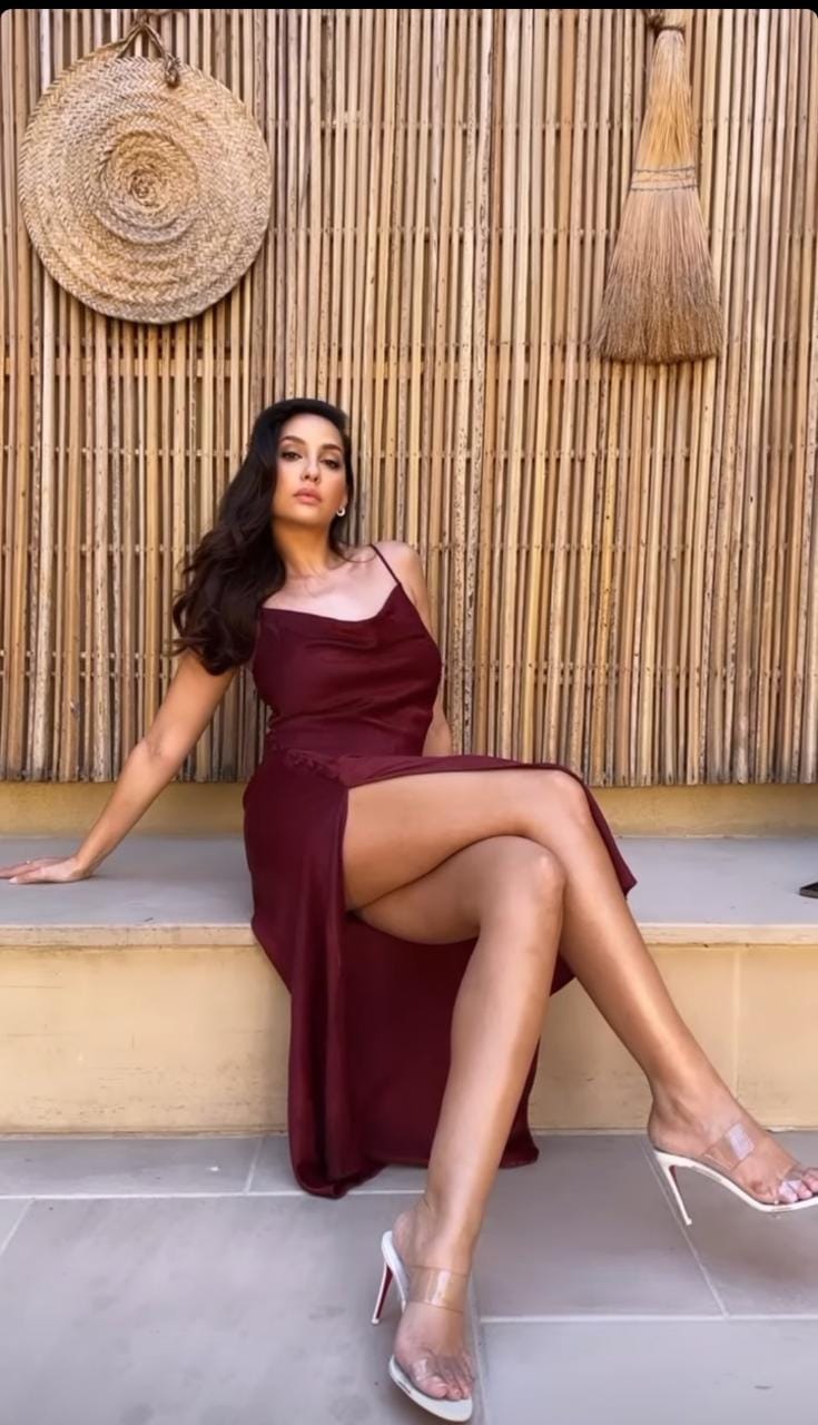 So Sexy Nora Fatehi Sets The Internet On Fire By Wrapping Herself In This Thigh High Slit Dress